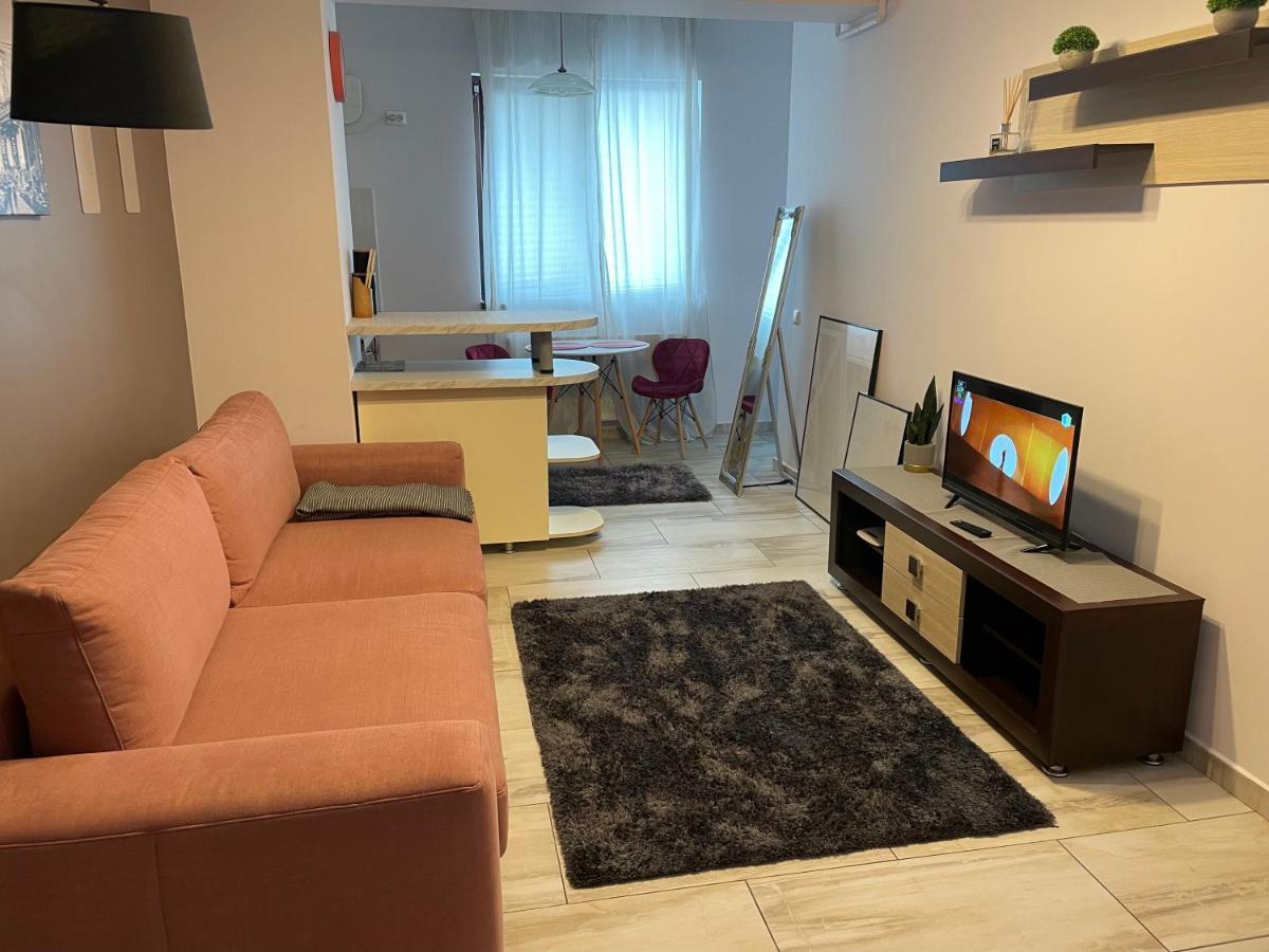 Apartamento Le Lupin / Center Iasi Exterior foto