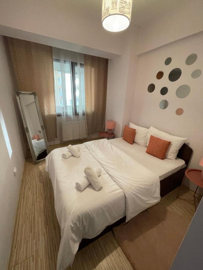 Apartamento Le Lupin / Center Iasi Exterior foto